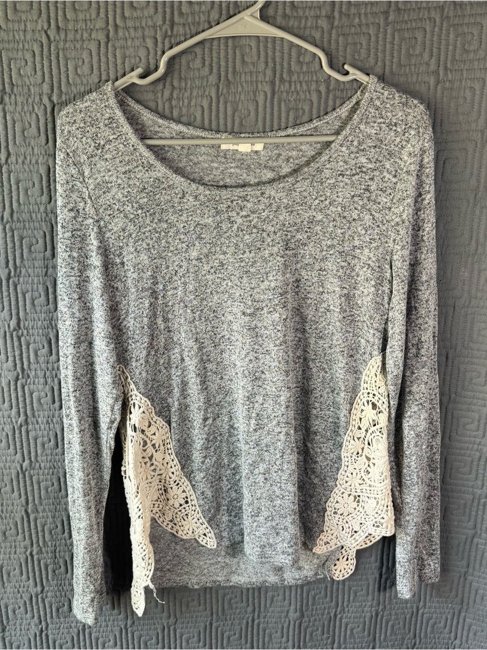 Paper + Tee Blouse Women’s Large Crochet Sides Long Sleeve Grey Gray